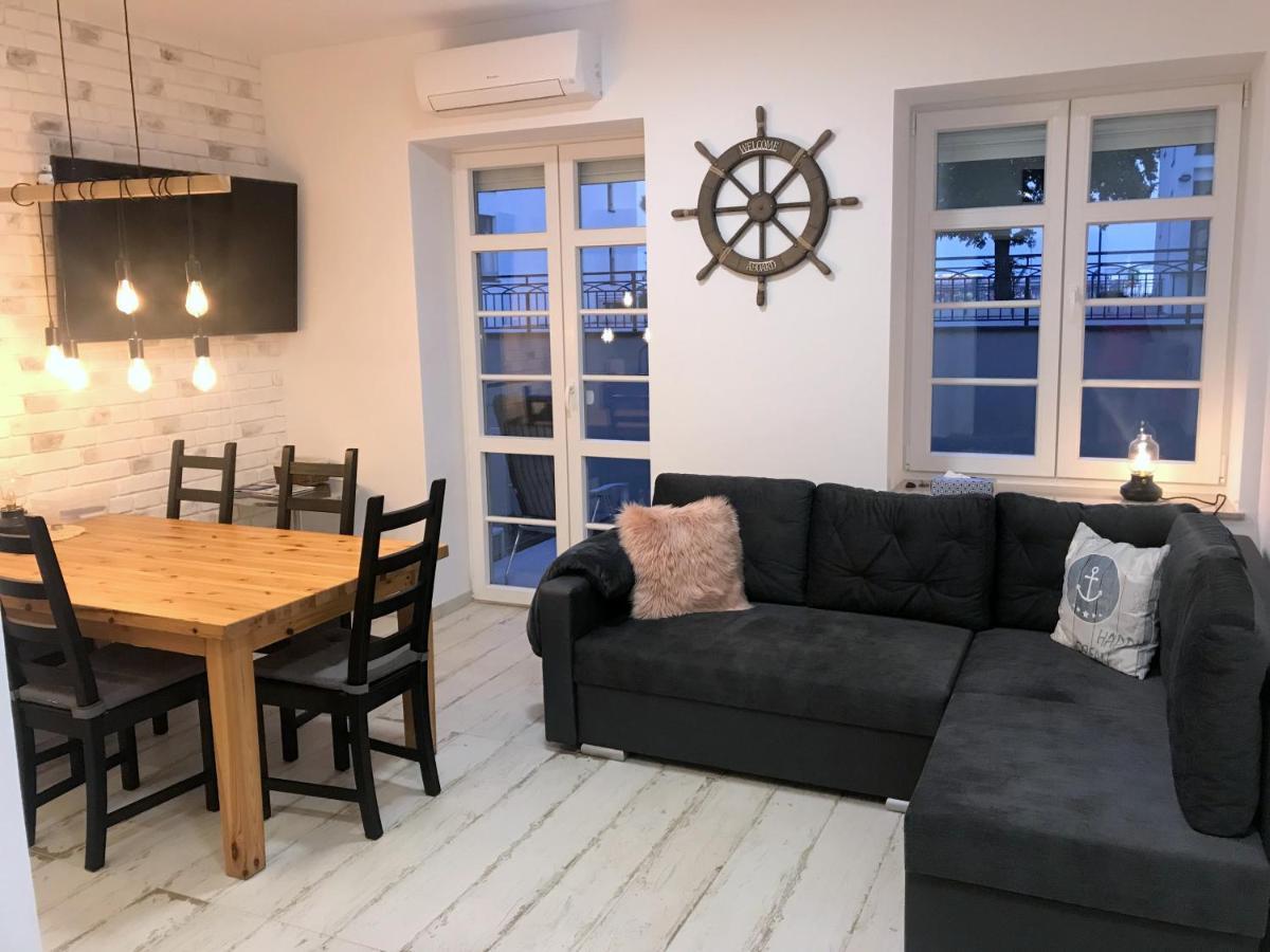 Apartament "Pod Dwiema Sowami" Apartment Swinoujscie Ngoại thất bức ảnh
